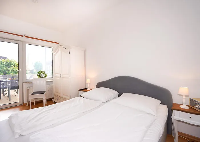 Stranddistel 4 * Grömitz